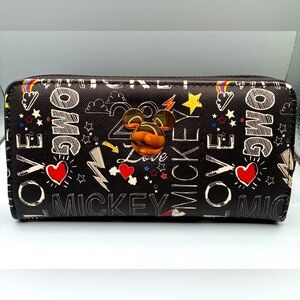 Cute Mickey Mouse wallet great gift idea for a special occasion